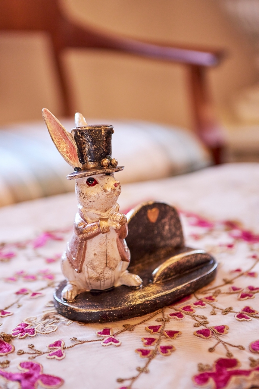 うさぎのスマートフォンスタンド1