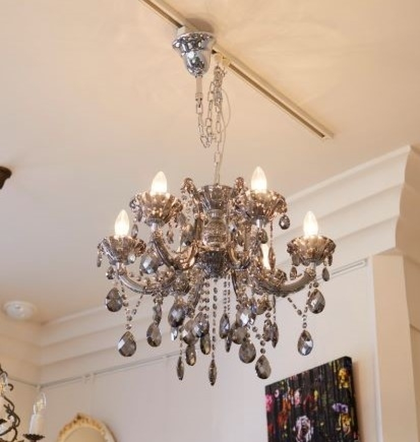 シャンデリア　６灯　クリアブラック 　2