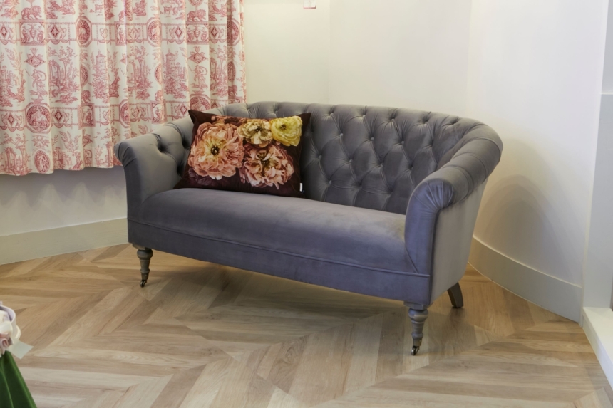 ソファー　ベロアダークグレー2